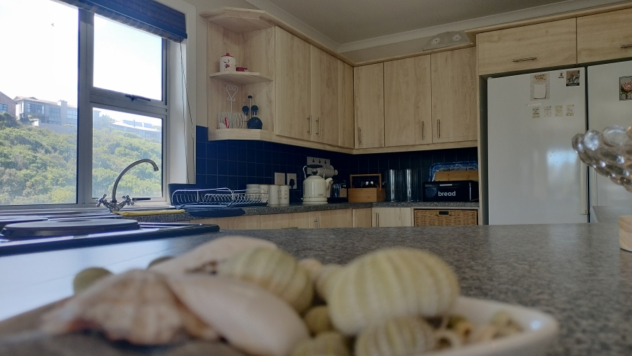 6 Bedroom Property for Sale in Nature On Sea Western Cape